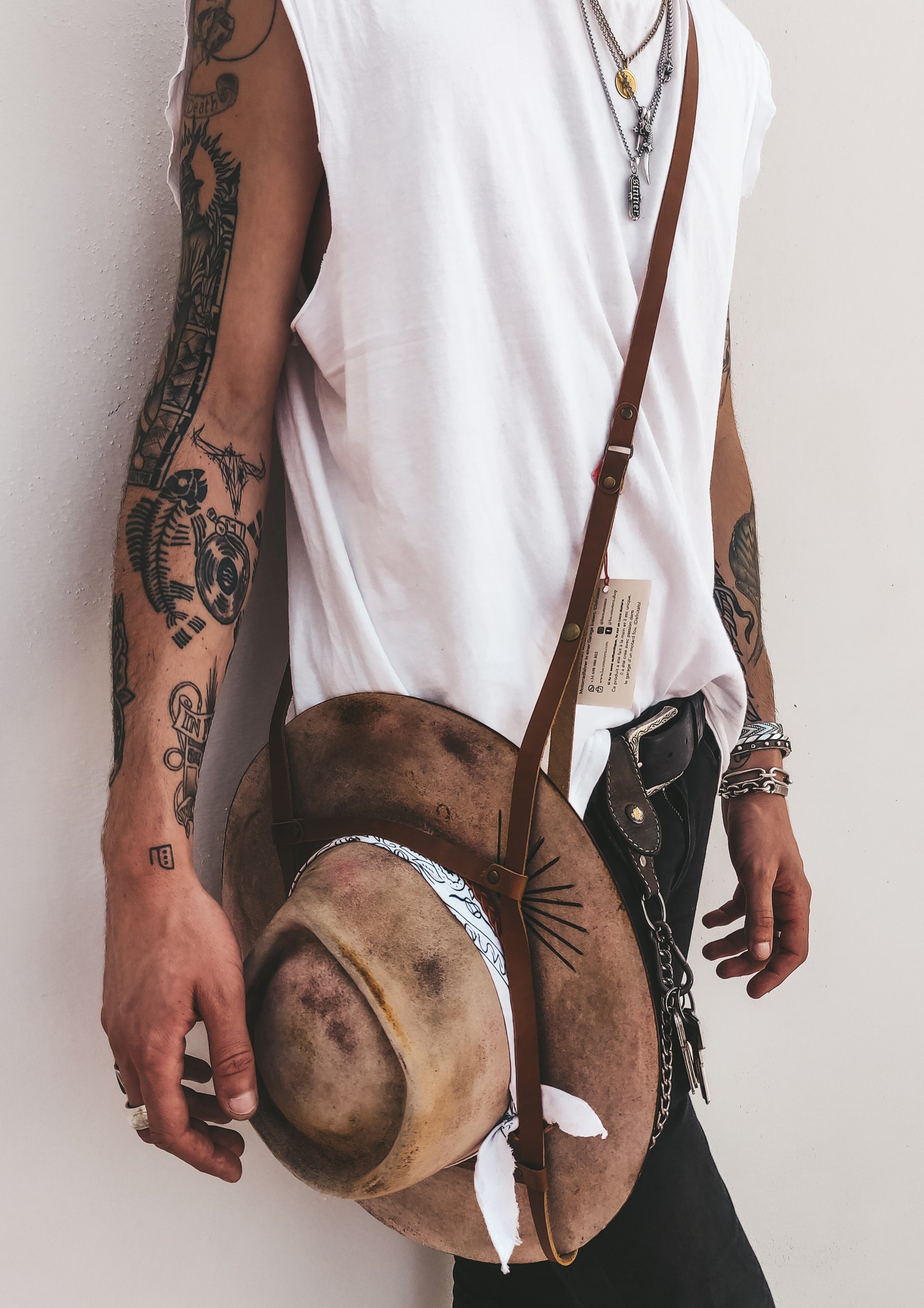 ''El Loco'' Hat Carrier